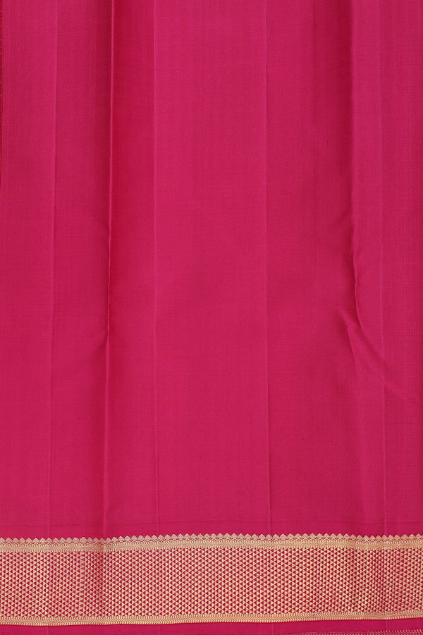 Kanchipuram Silk Saree In Plain Off White With Korvai Border