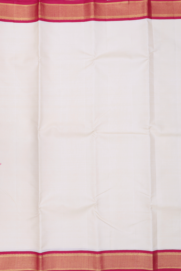 Kanchipuram Silk Saree In Plain Off White With Korvai Border