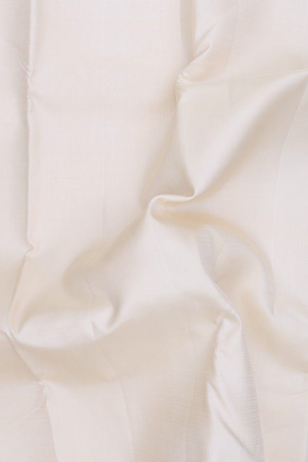 Kanchipuram Silk Saree In Plain Off White With Korvai Border