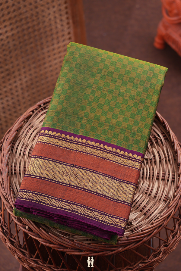 Kanchipuram Silk Saree In Green With Paai Madippu Kattam