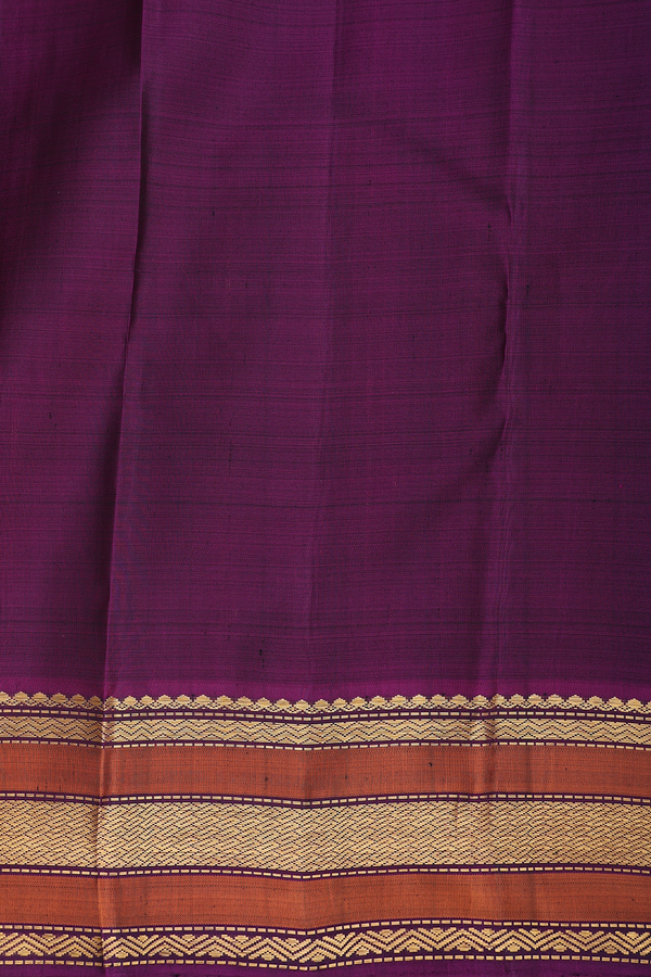Kanchipuram Silk Saree In Green With Paai Madippu Kattam
