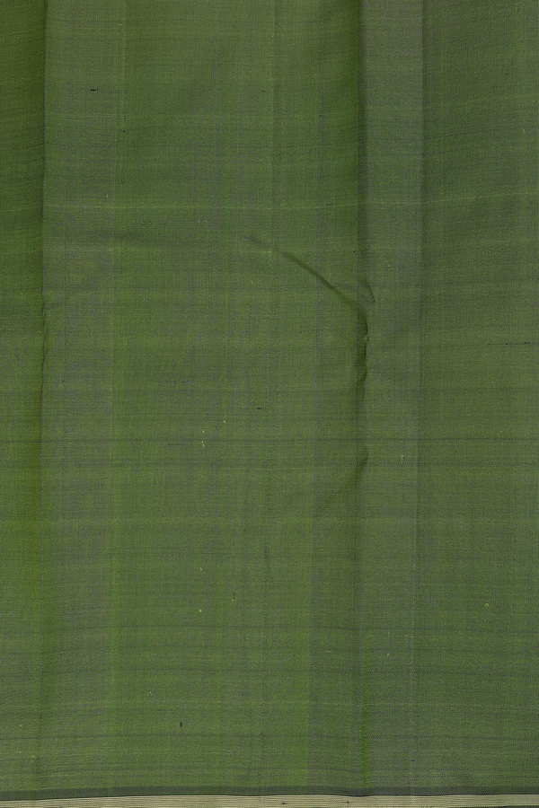Kanchipuram Silk Saree In Plum Purple With Zari Motifs