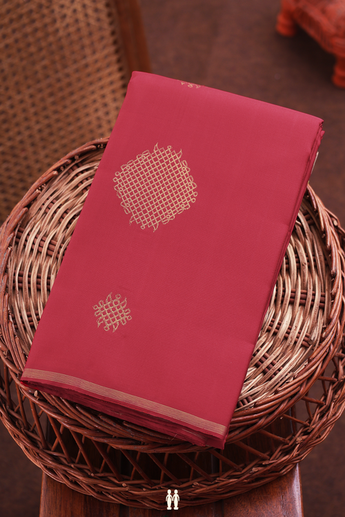 Kanchipuram Silk Saree In Crimson Red With Zari Motifs