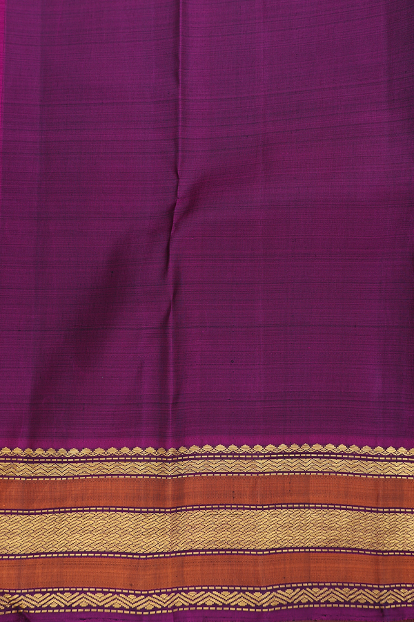 Kanchipuram Silk Saree In Green With Paai Madippu Kattam Design