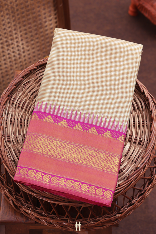 Kanchipuram Silk Saree In Brown And White With Kasa Kasa Kattam