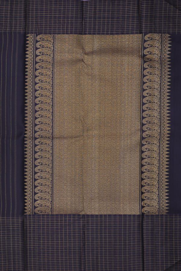Kanchipuram Silk Saree In Pink Along Stripes With Motifs