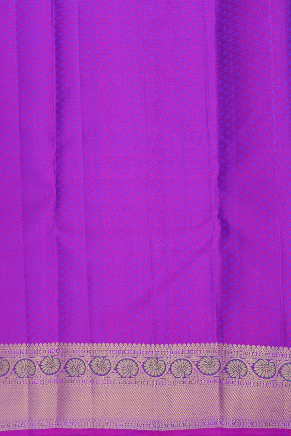 Kanchipuram Silk Saree In Blue With Jacquard Pattern