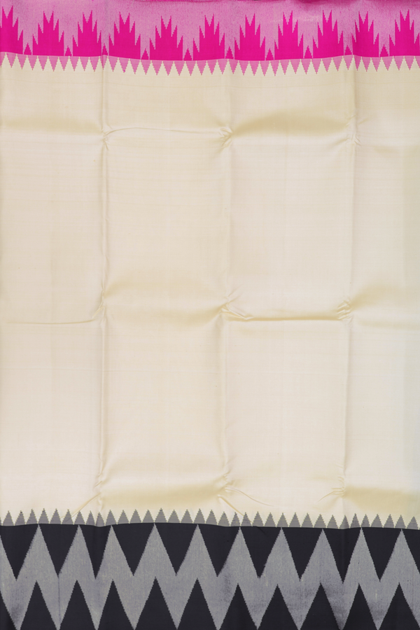 Kanchipuram Silk Saree In Cream Color With Ganga Jamuna Border