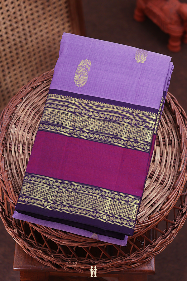 Kanchipuram Silk Saree In Light Purple With Paisley Buttas