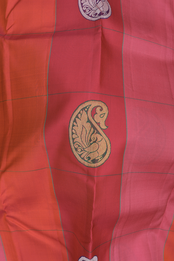 Kanchipuram Silk Saree In Red And Orange With Paisley Design