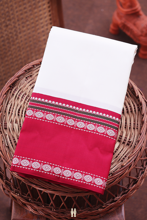 Kanchipuram Silk Saree In White With Contrast Border