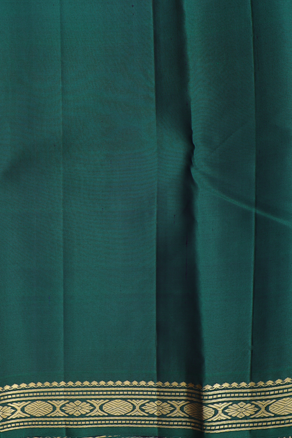Kanchipuram Silk Saree In Dark Oak Brown With Paisley Buttas