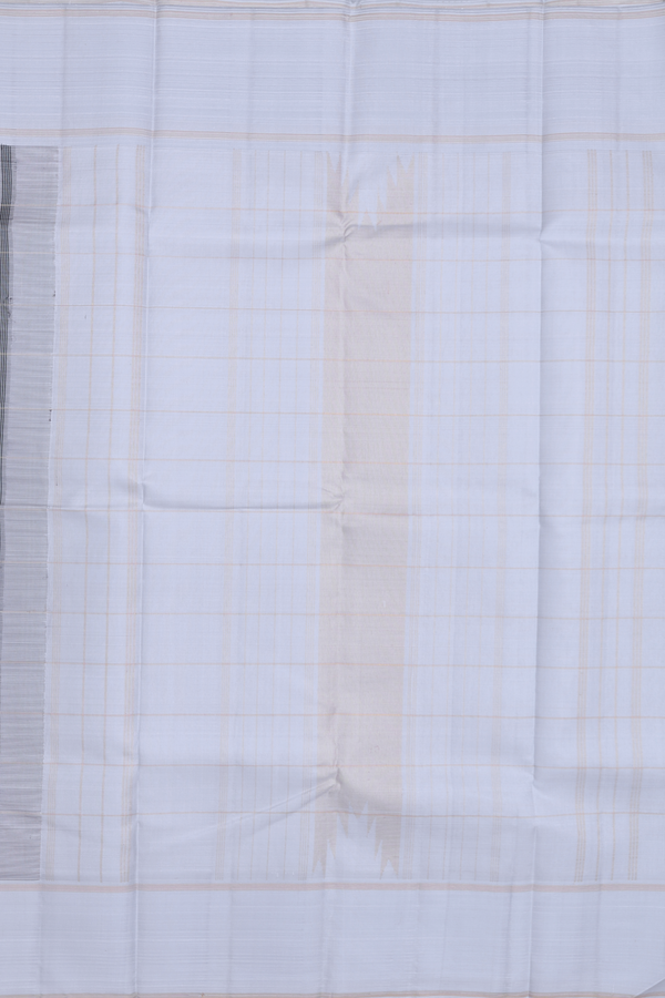 Kanchipuram Silk Saree In Dark Green With Checks Design