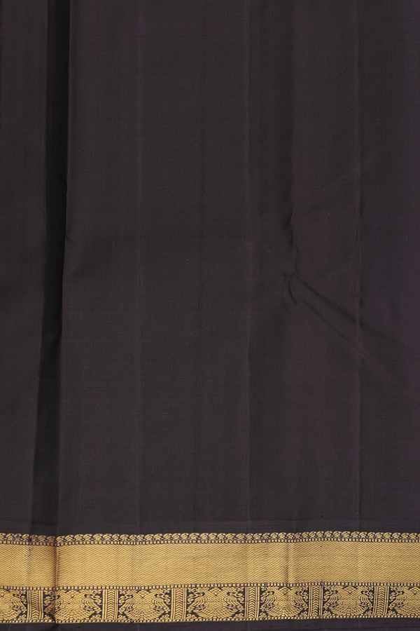 Kanchipuram Silk Saree In Pastel Green With Contrast Border