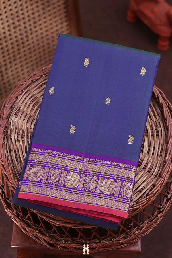 Kanchipuram Silk Saree In Dual Tone With Paisley Buttis