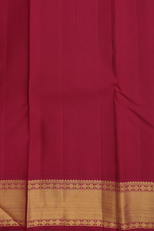 Kanchipuram Silk Saree In Yellow With Ganga Jamuna Border