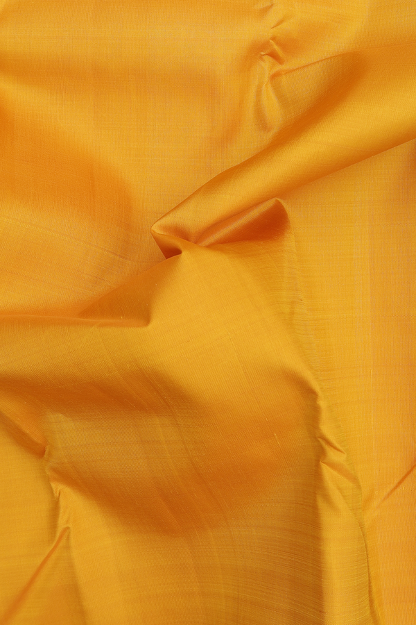 Kanchipuram Silk Saree In Yellow With Ganga Jamuna Border