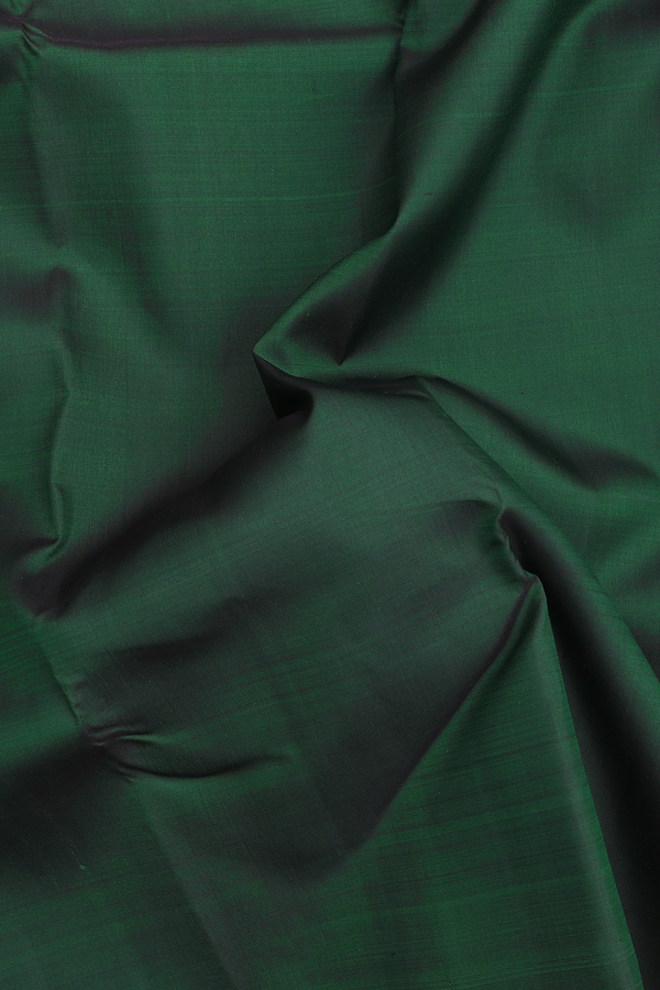 Kanchipuram Silk Saree In Forest Green With Contrast Border
