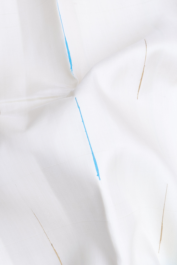 Kanchipuram Silk Saree In White With Malli Moggu Buttas