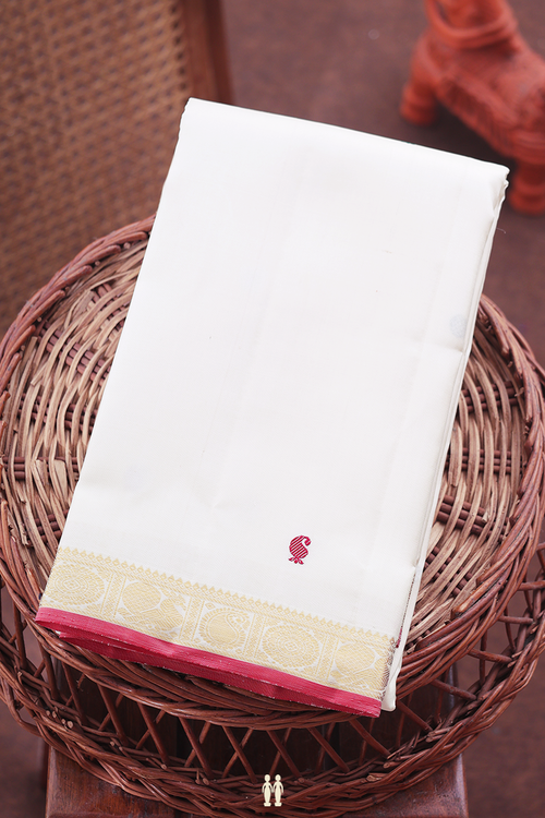 Kanchipuram Silk Saree In White With Paisley Buttas