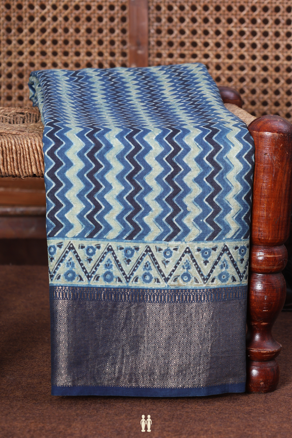 Georgette Saree In Blue And Green With Chevron Design