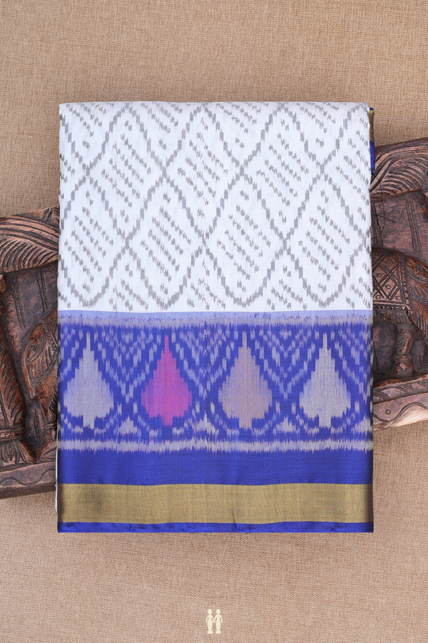 Patola Silk Saree In White With Ogee Design