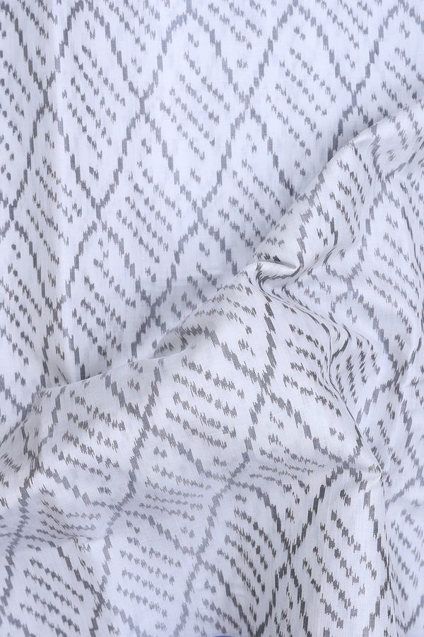 Patola Silk Saree In White With Ogee Design
