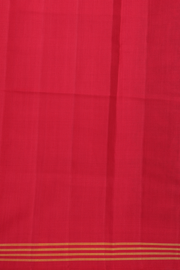 Patola Silk Saree In Plain Chilli Red With Elephant Border