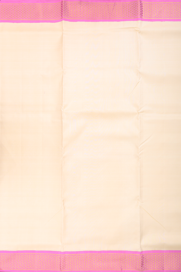 Nine Yards Silk Saree In Ivory With Arai Maadam Border