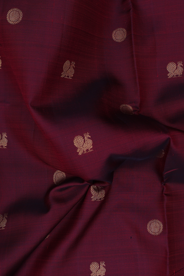 Kanchipuram Nine Yards Silk Saree In Maroon With Peacock Buttas