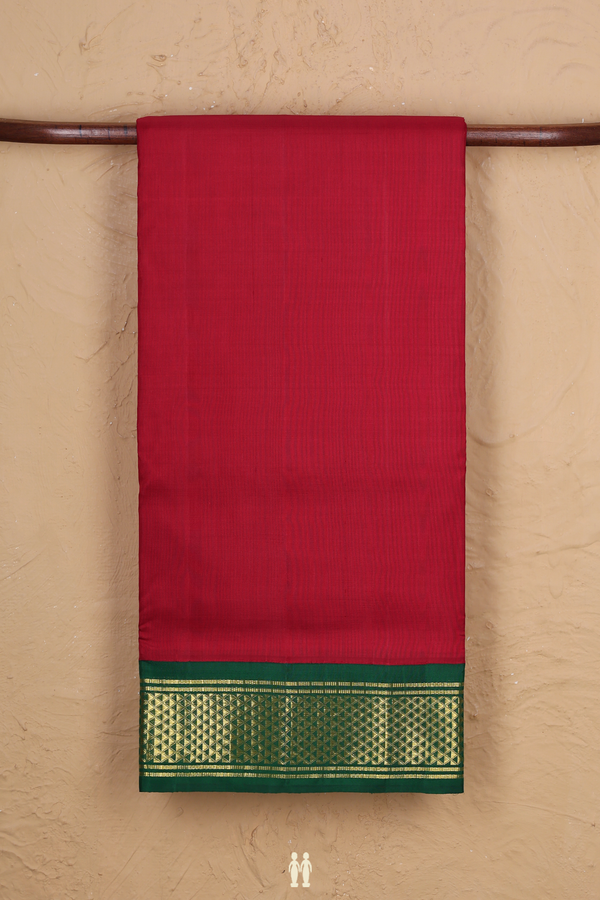 Kanchipuram Nine Yards Silk Saree In Red With Zari Border