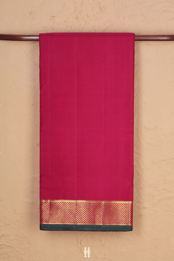 Nine Yards Silk Saree In Plain Red With Arai Maadam Border