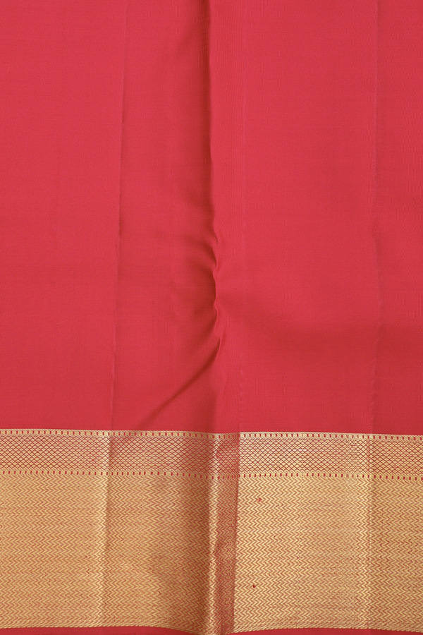 Kanchipuram Silk Saree In Red With Brocade Design