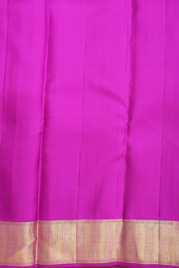 Kanchipuram Silk Saree In Purple With Jacquard Pattern