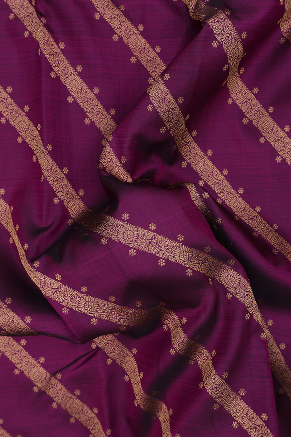 Kanchipuram Silk Saree In Plum Purple With Diagonal Design