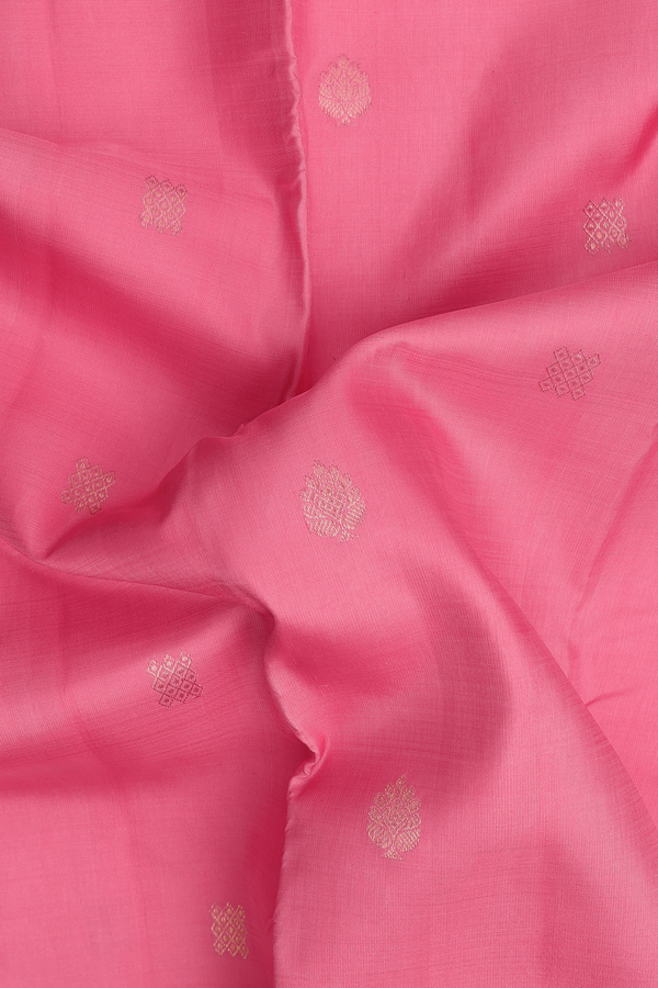 Kanchipuram Silk Saree In Pink With Kolam Buttas