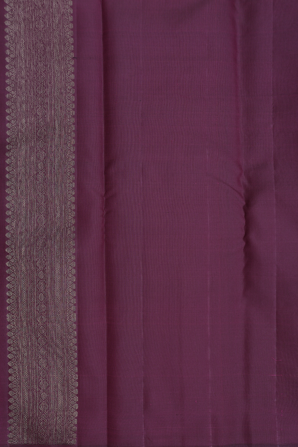 Kanchipuram Silk Saree In Plum Purple With Ogee Design