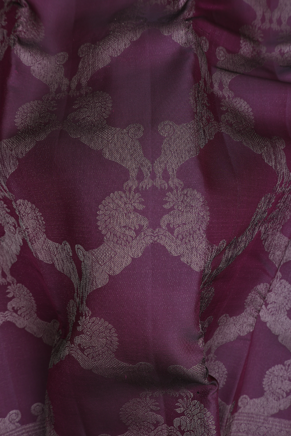 Kanchipuram Silk Saree In Plum Purple With Ogee Design