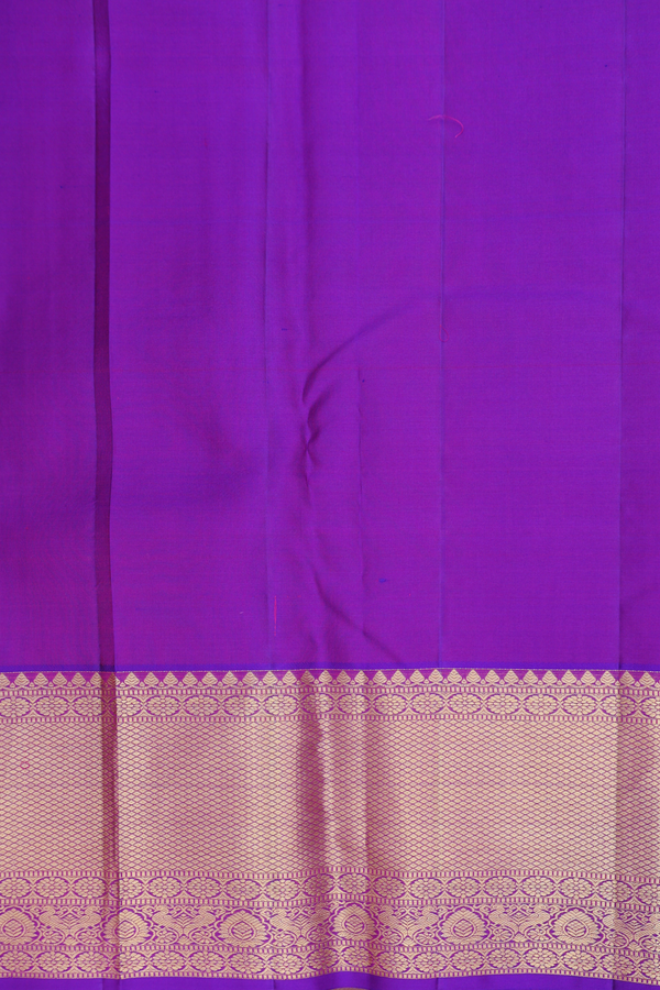Kanchipuram Silk Saree In Purple With Brocade Design