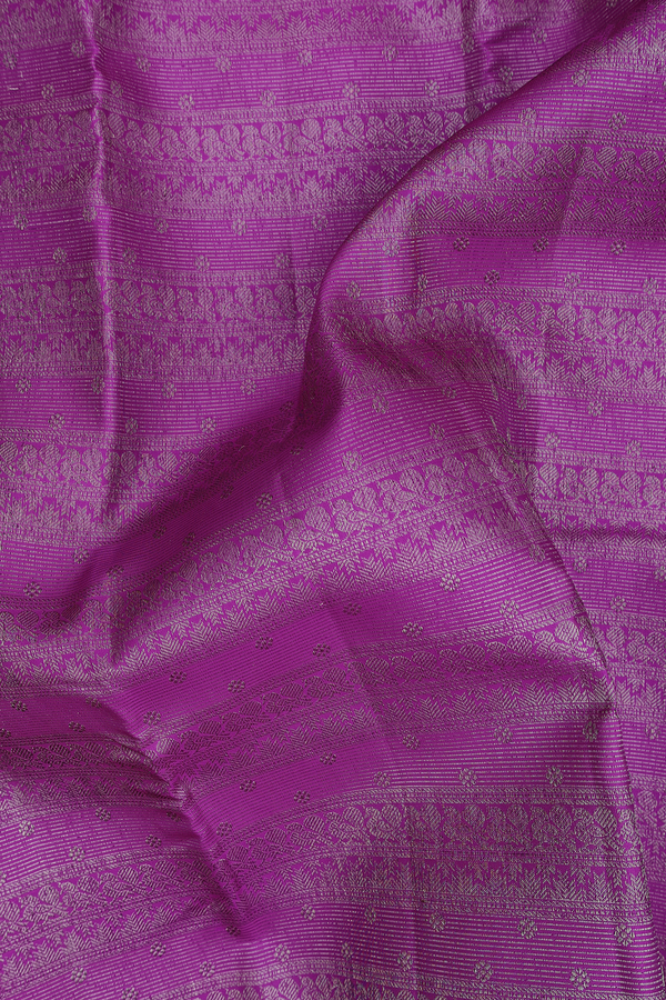 Kanchipuram Silk Saree In Purple With Brocade Design