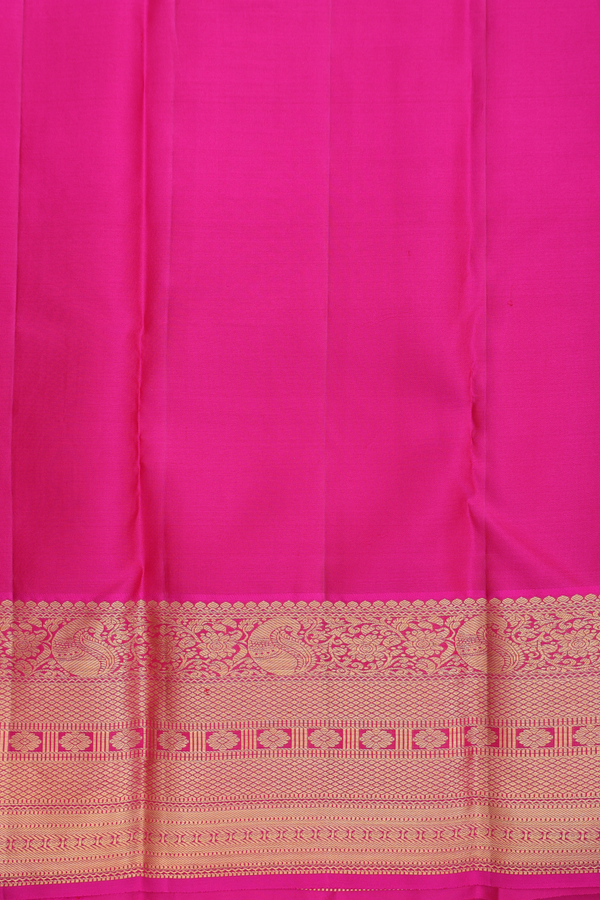 Kanchipuram Silk Saree In Magenta With Brocade Design