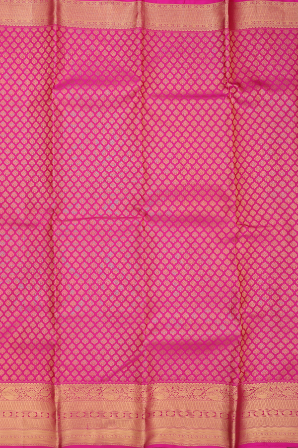 Kanchipuram Silk Saree In Magenta With Brocade Design