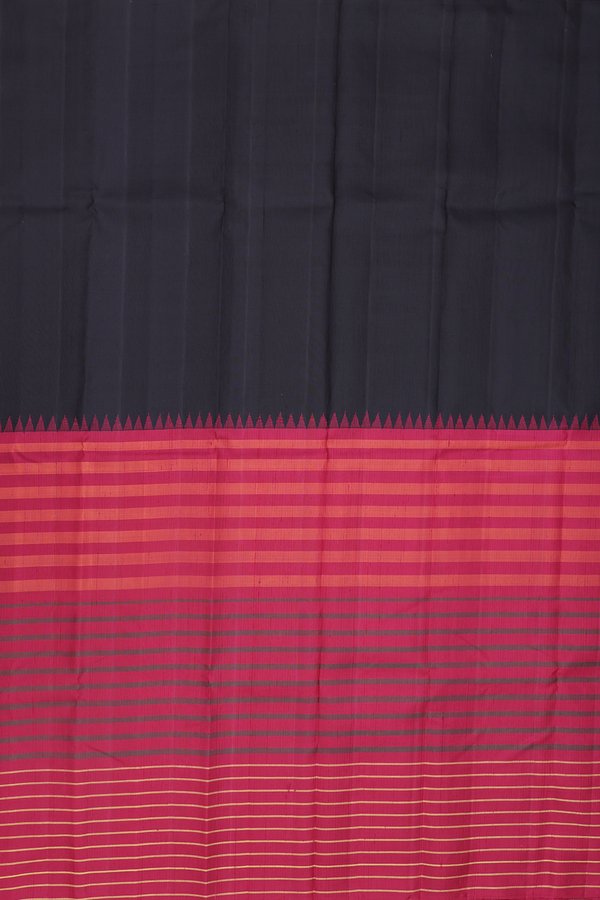 Kanchipuram Silk Saree In Black And Red With Half And Half