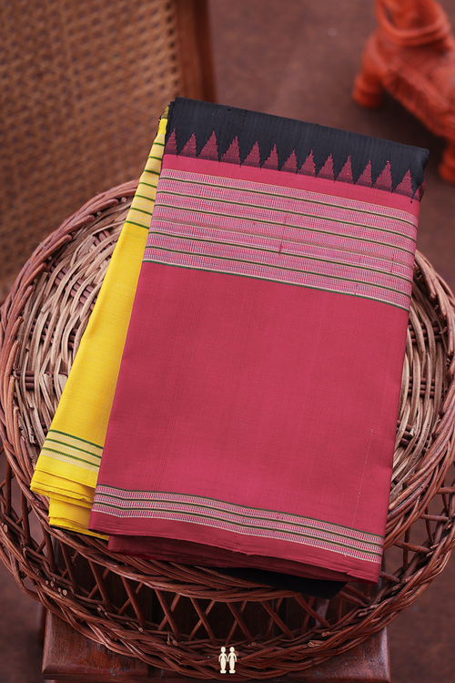 Kanchipuram Silk Saree In Black With Ganga Jamuna Border