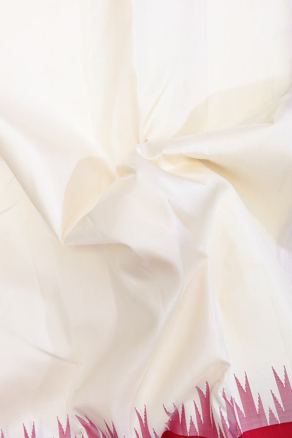 Kanchipuram Silk Saree In White With Temple Border
