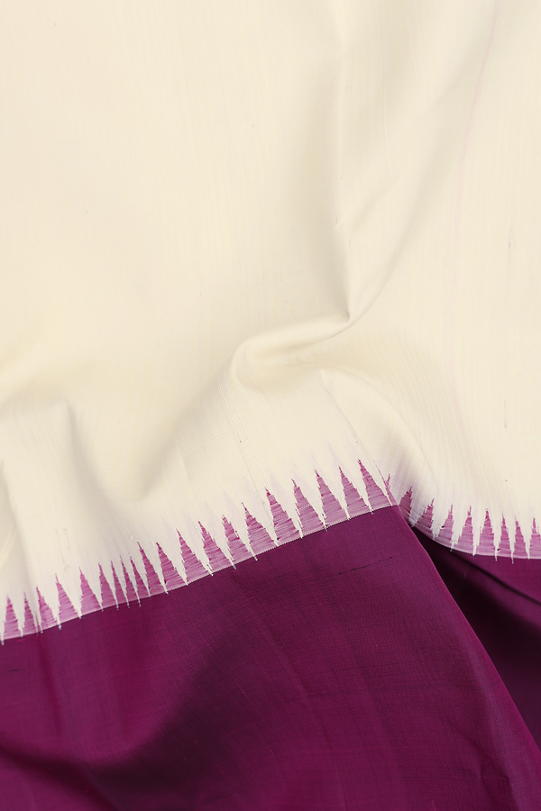 Kanchipuram Silk Saree In White With Ganga Jamuna Border