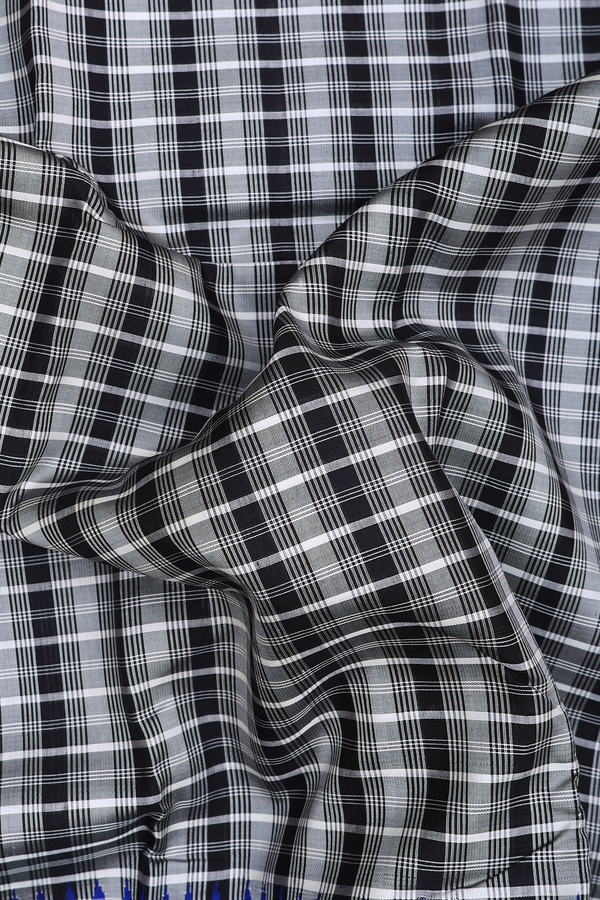 Kanchipuram Silk Saree In Black And Grey With Checks Design