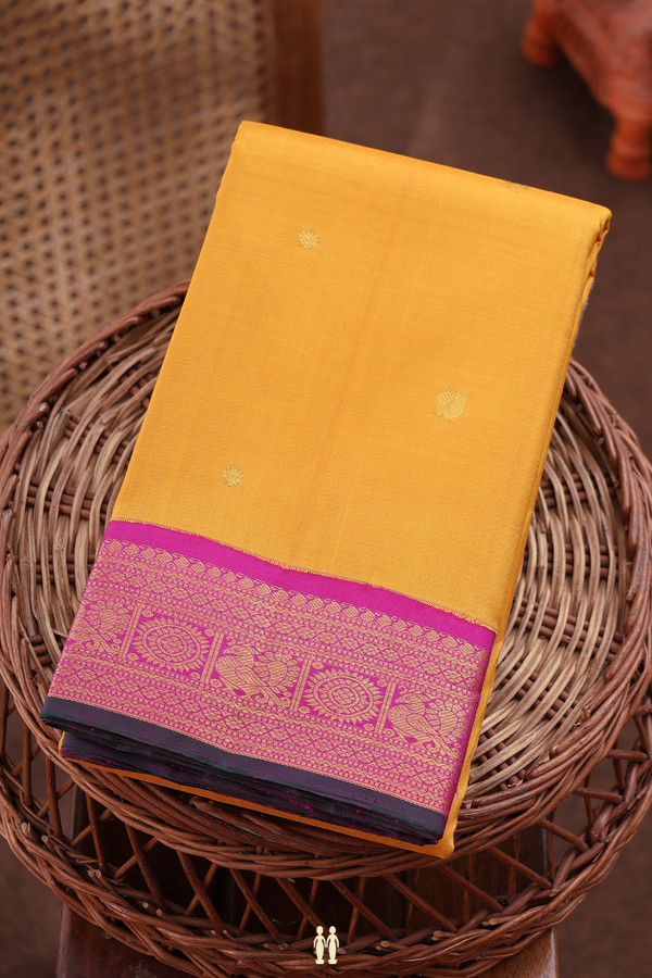 Kanchipuram Silk Saree In Yellow With Ganga Jamuna Border