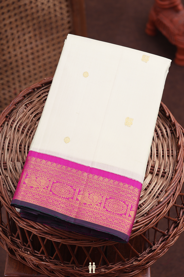 Kanchipuram Silk Saree In White With Peacock Buttas