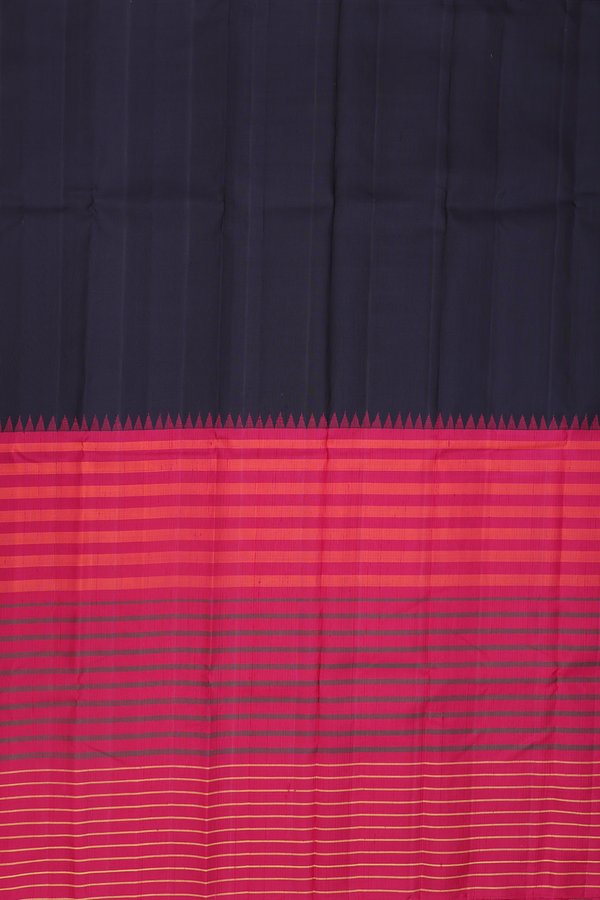 Kanchipuram Silk Saree In Black And Red With Half And Half